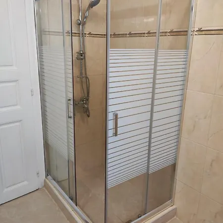 דירה Barracks 1856 ואטי