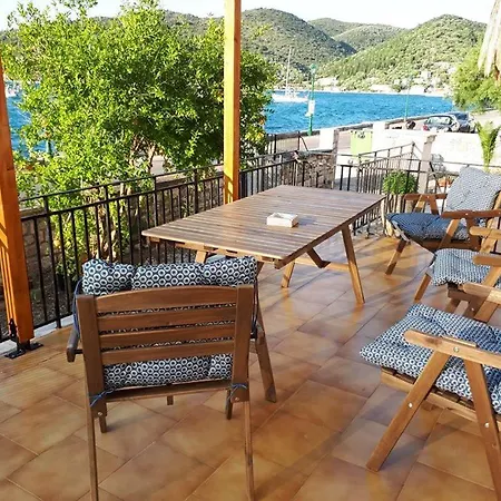 Barracks 1856 * Vathy (Ithaca)